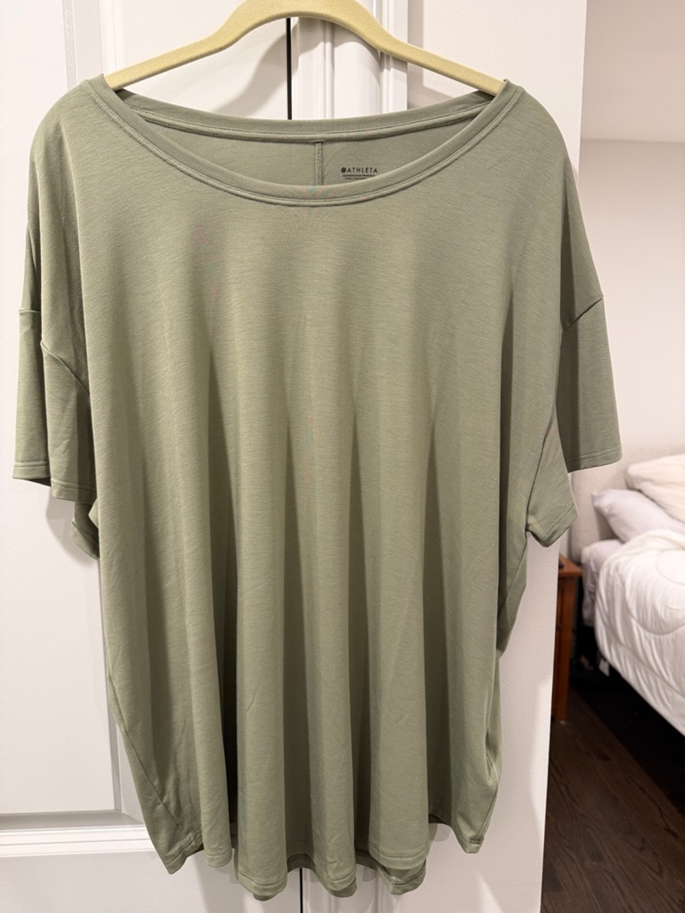 Athleta Sage Green Relaxed Scoop Neck Short Sleeve Tee